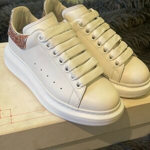 Alexander McQueen Oversized Sneaker Pink Glitter
